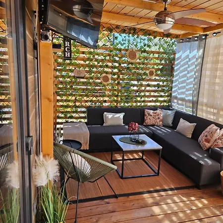 Peponi Del Mar Ii Kemping