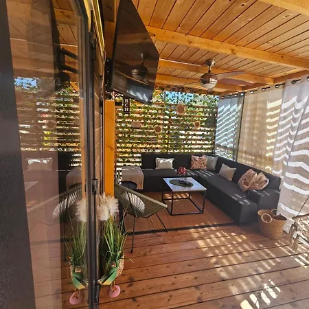 Peponi Del Mar Ii Camping *