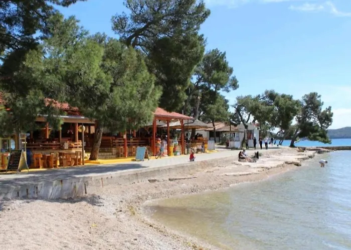 Kamp Peponi Del Mar Ii Biograd Na Moru