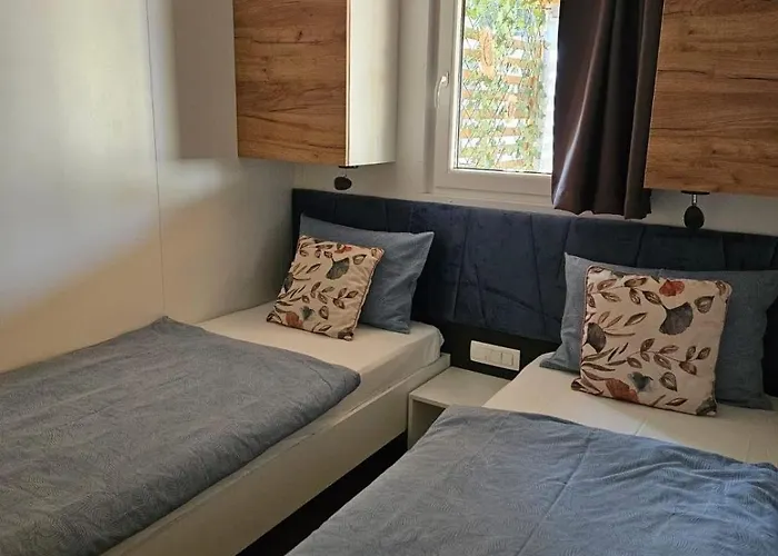 Κάμπινγκ Peponi Del Mar Ii Biograd Na Moru