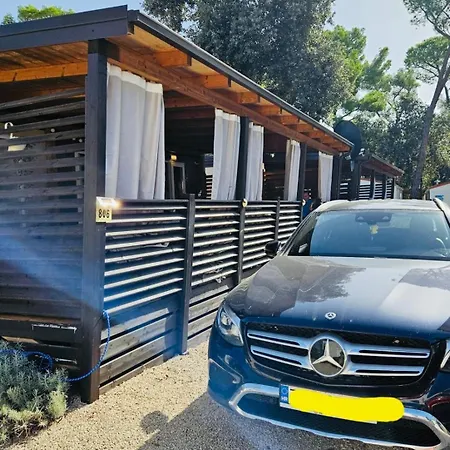 캠프장 Peponi Del Mar Ii *