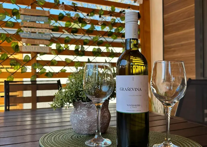 캠프장 Peponi Del Mar Ii 비오그라드나모루