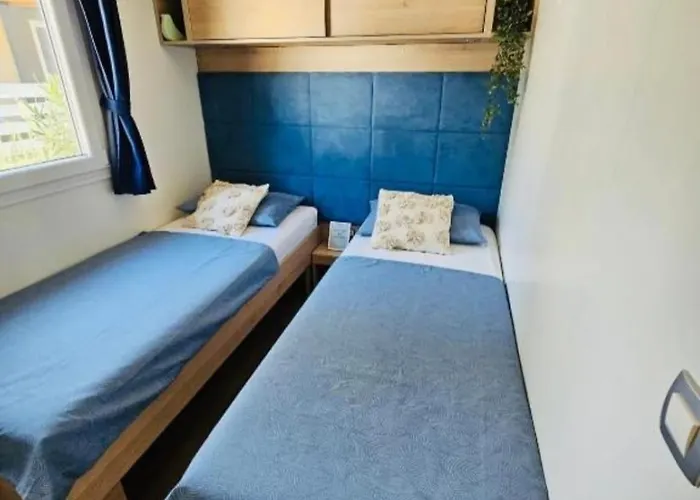 캠프장 Peponi Del Mar Ii 비오그라드나모루